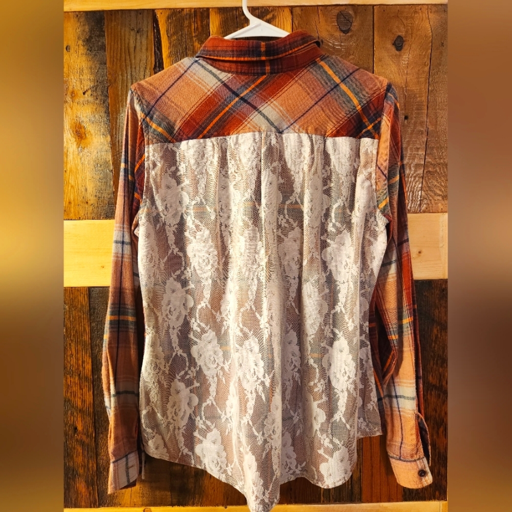 Flannel shirt w/lace on back - Picture 2 of 3